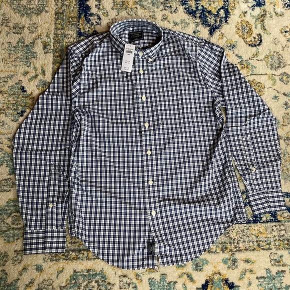 NWT Abercrombie & Fitch Long-Sleeve Plaid Button-Up Shirt - Picture 1 of 9